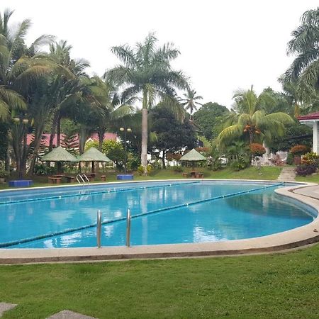 Phil Oasis Hotel & Resort Silang Dış mekan fotoğraf