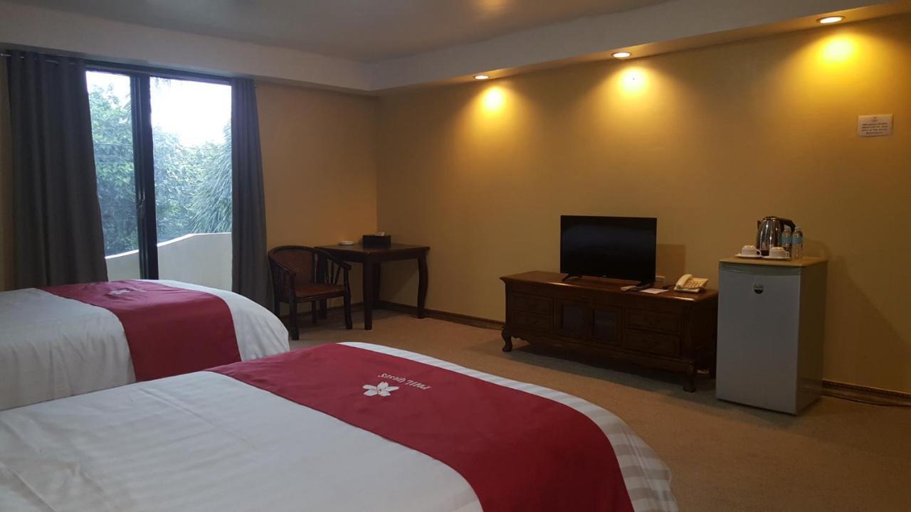 Phil Oasis Hotel & Resort Silang Dış mekan fotoğraf
